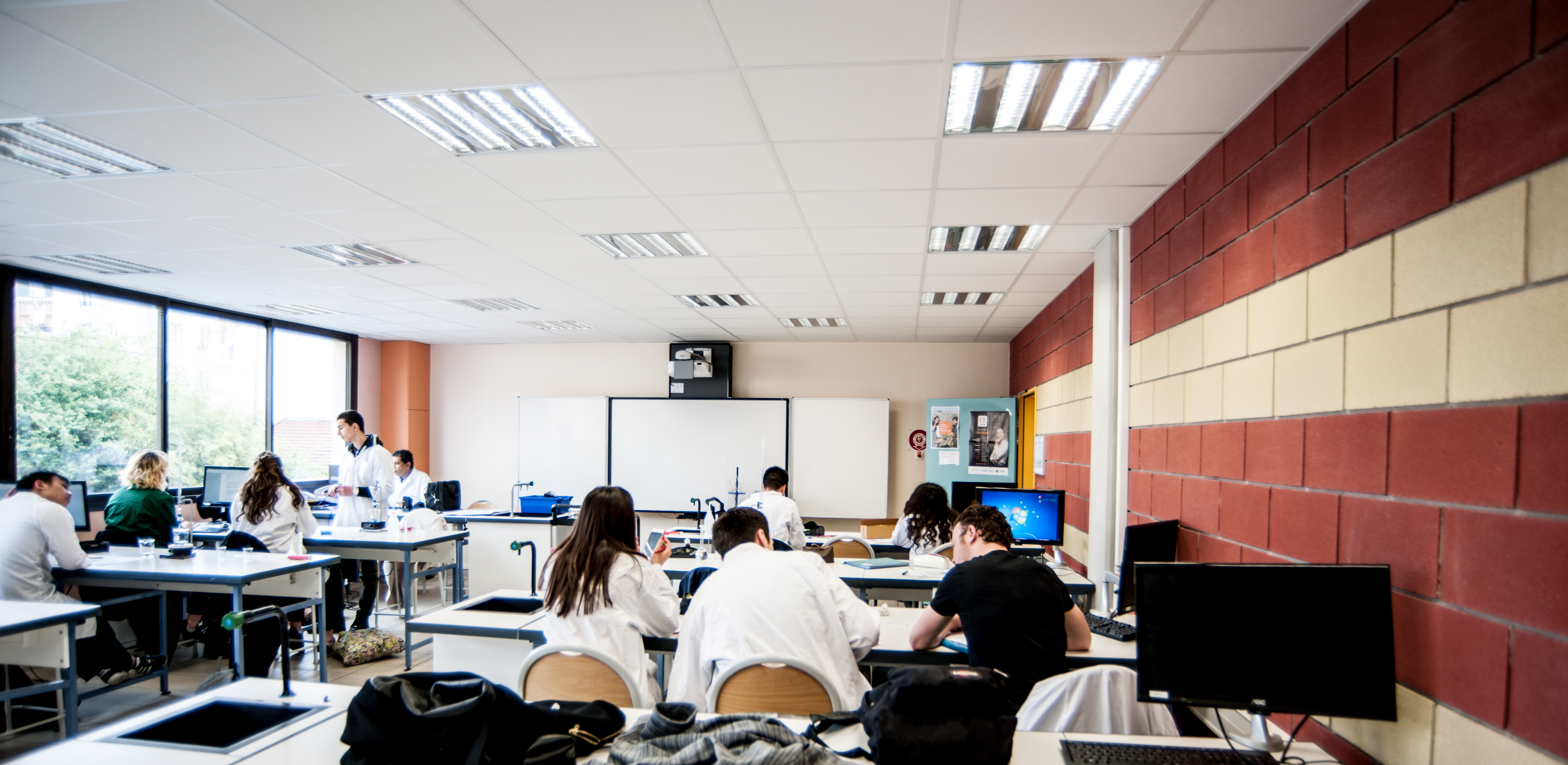 Lycée Claude Nicolas Ledoux (95)