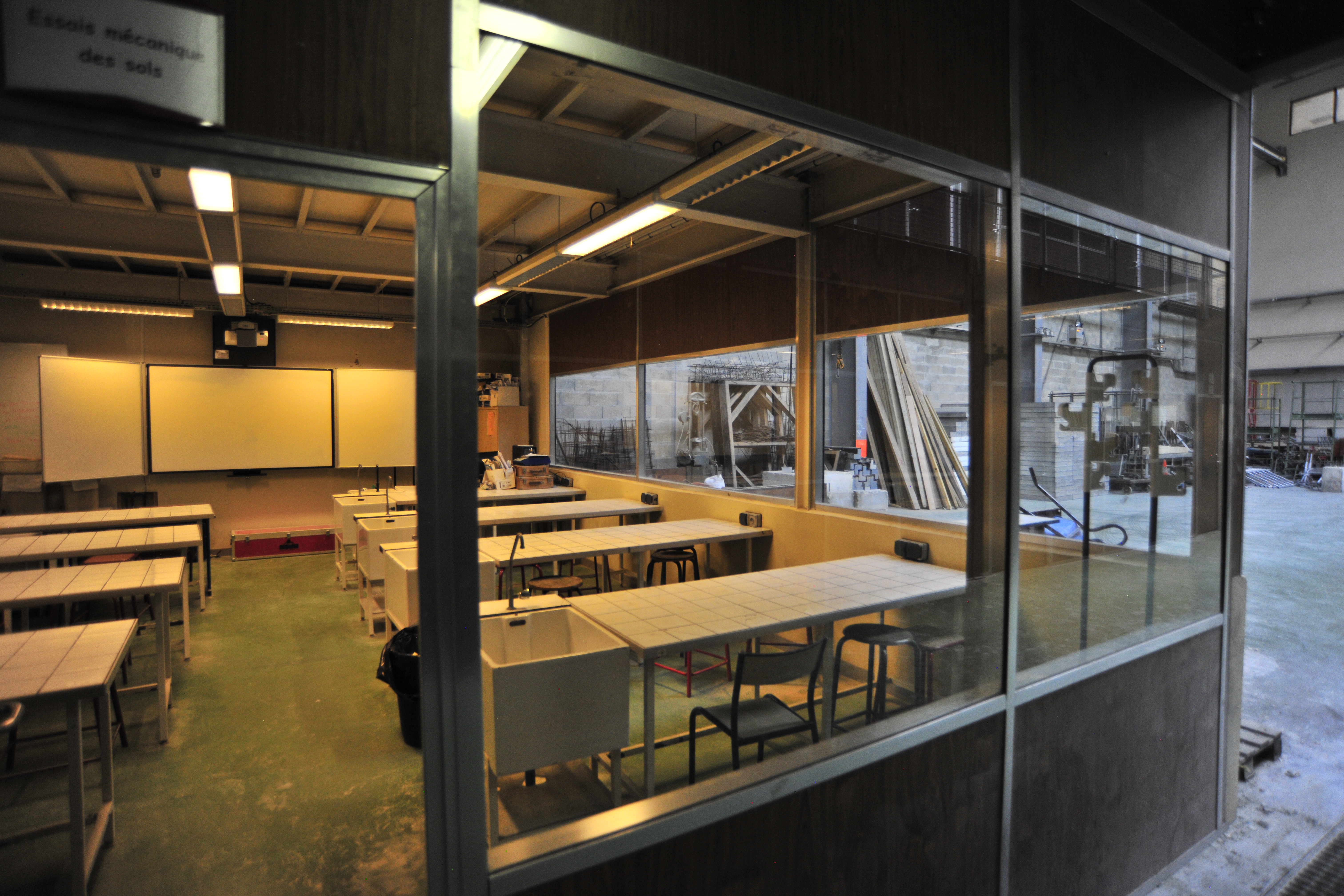 Lycée Claude Nicolas Ledoux EBTP (94)